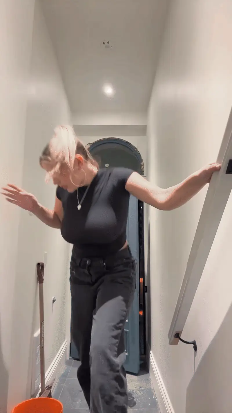 Giving you that heavy jiggle that defies the laws of gravity