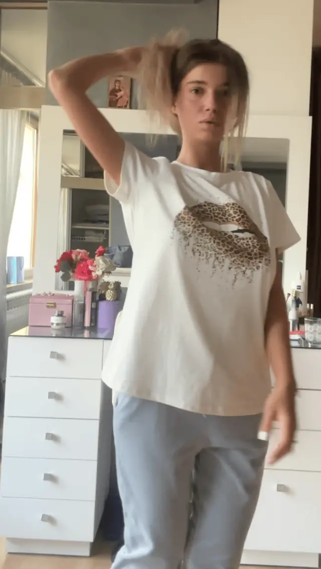 Ripe and delicious tits for a perfectly simple reveal