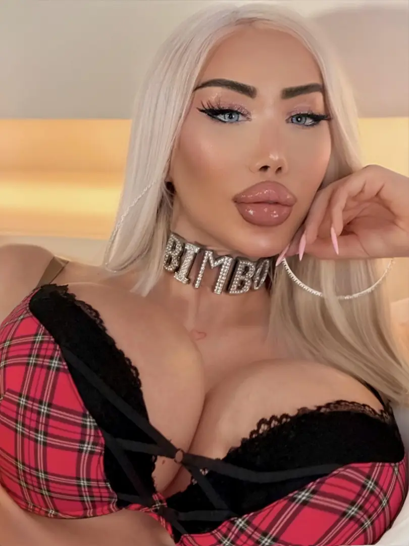 Steamy Blonde Bimbo with Absolute Plastic Perfection and a Body Hot as Hell