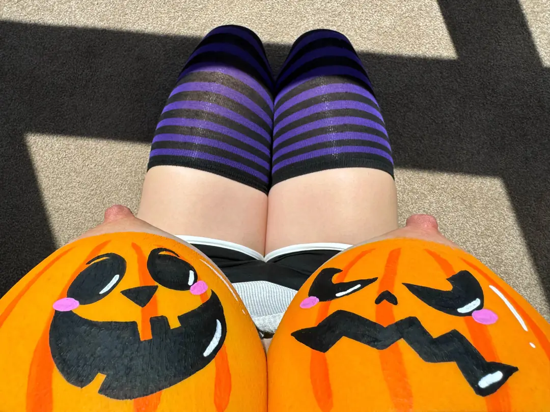 Tantastic pumpkins with perfect tan lines and sweet jack off lanterns